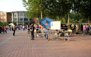 吉林财经大学第一食堂门口
